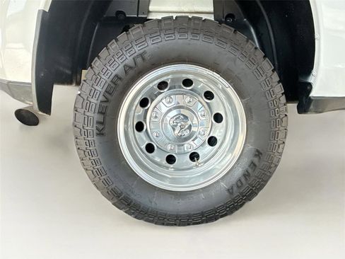 Used 2024 RAM 3500 Big Horn w/ Sport Appearance Package image 35