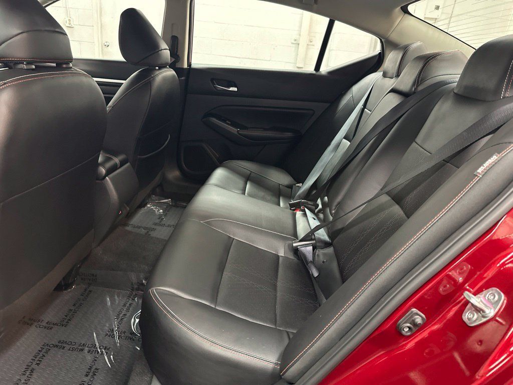 Used 2025 Nissan Altima 2.5 SR w/ SR Premium Package AWD/4WD image 21