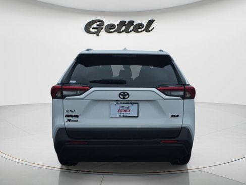 Used 2023 Toyota RAV4 XLE w/ Convenience Package image 5
