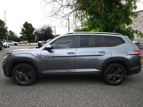 Used 2022 Volkswagen Atlas SEL R-Line AWD/4WD image 2