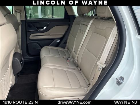 Certified 2023 Lincoln Corsair AWD image 22