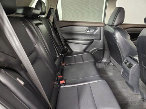 Used 2023 Nissan Rogue SV w/ SV Premium B Package AWD/4WD image 42
