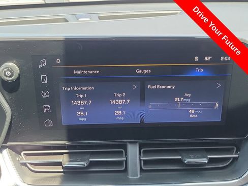 Used 2025 Chevrolet Trax LT FWD image 10
