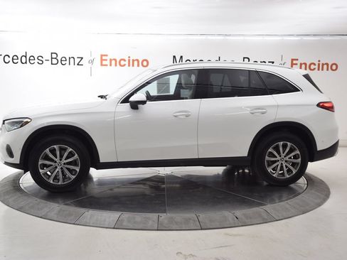 Used 2026 Mercedes-Benz GLC 300 image 3