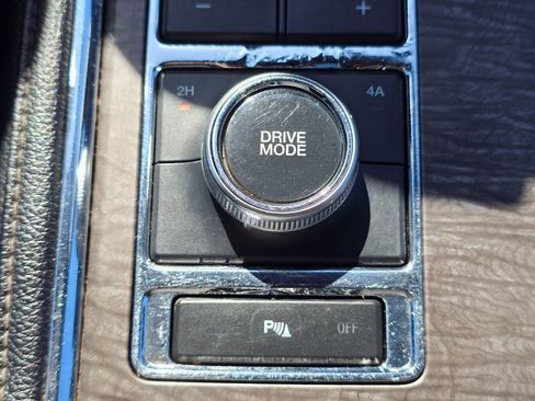 Used 2020 Ford Expedition Limited AWD/4WD image 29