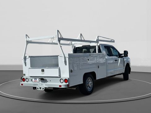 New 2025 Ford F350 XL w/ XL Chrome Package image 5