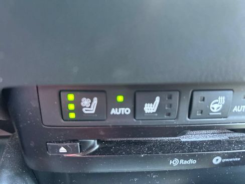 Used 2021 Lexus ES 250 w/ Premium Package AWD/4WD image 25
