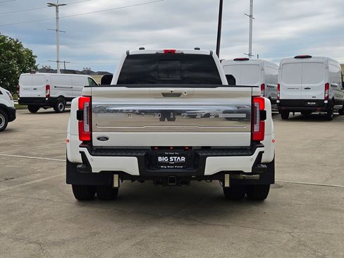 Used 2024 Ford F350 Limited w/ FX4 Off-Road Package AWD/4WD image 5