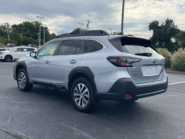 Used 2024 Subaru Outback Premium AWD/4WD image 5