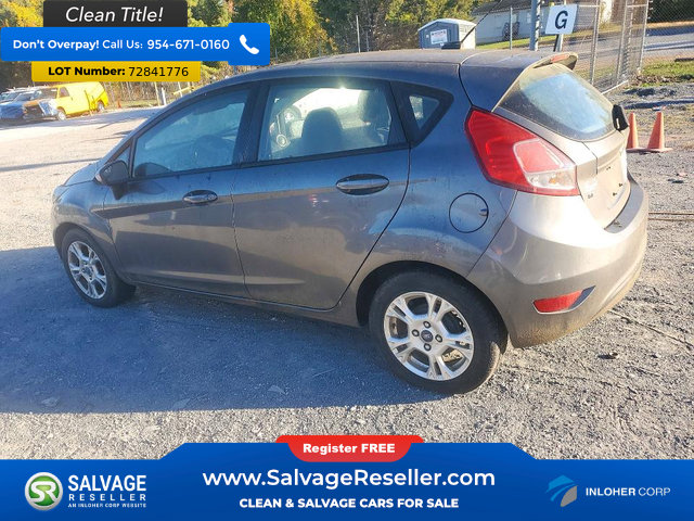 Used 2014 Ford Fiesta SE FWD image 3