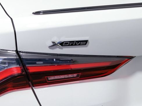 Certified 2024 BMW 430i xDrive Coupe w/ M Sport Package AWD/4WD image 12