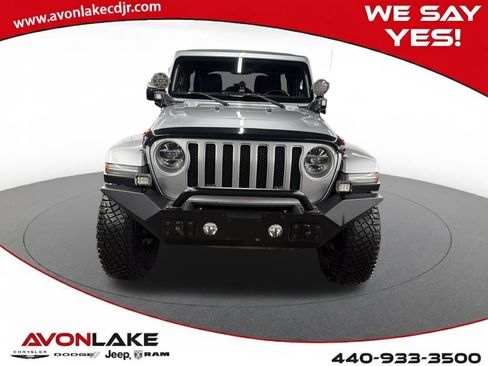 Used 2018 Jeep Wrangler Unlimited Sahara image 9