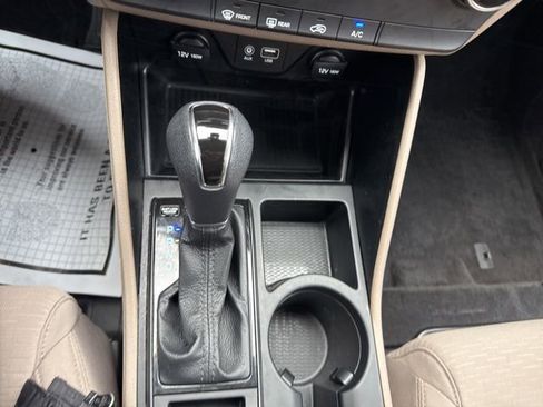 Used 2021 Hyundai Tucson SE image 18