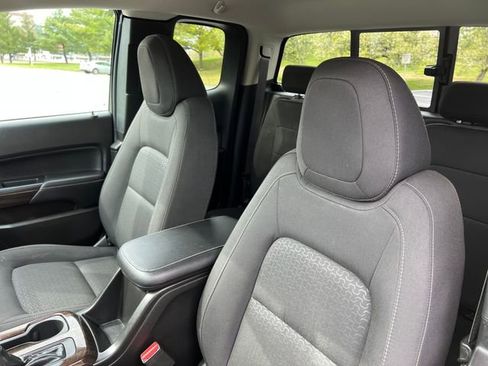 Used 2020 GMC Canyon SLE w/ Elevation Edition AWD/4WD image 17