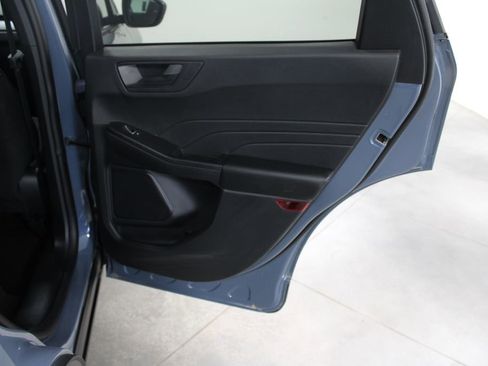 Used 2025 Ford Escape Active image 32