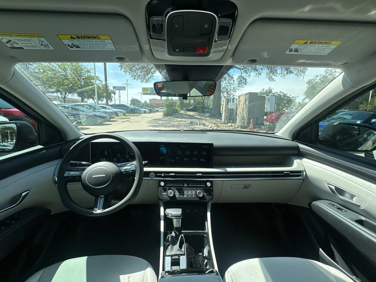 Used 2025 Hyundai Tucson SE FWD image 12