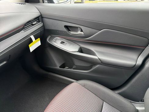 New 2026 Nissan Sentra SR w/ Floor Mat Package image 26
