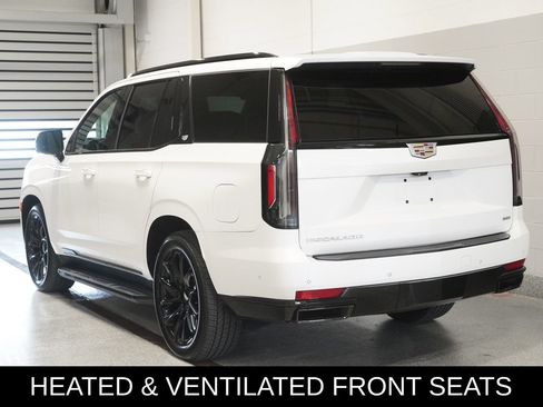 Used 2021 Cadillac Escalade Sport w/ Driver Assist Tech Package AWD/4WD image 4