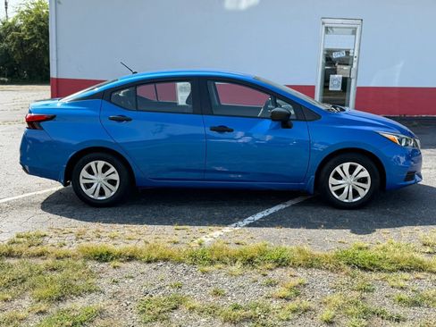Used 2021 Nissan Versa S FWD image 4