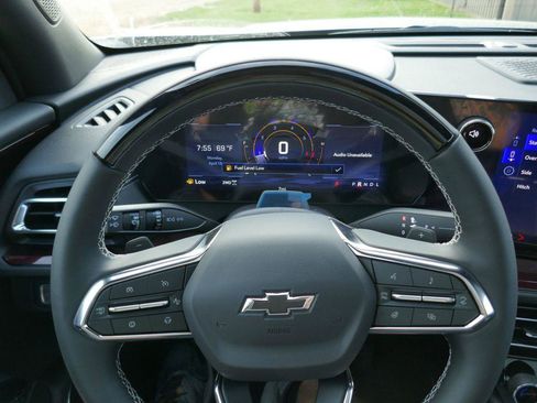 New 2026 Chevrolet Traverse Z71 w/ Enhanced Driving Package AWD/4WD image 30