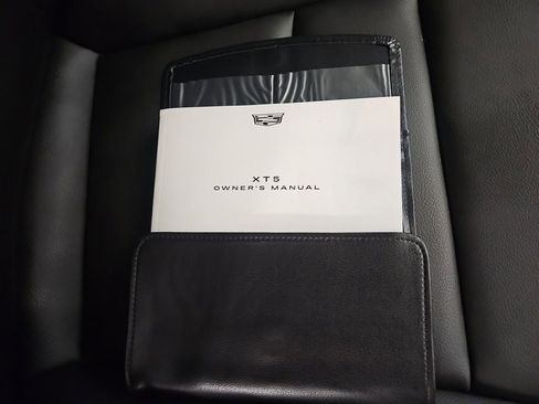 Used 2023 Cadillac XT5 Luxury image 27