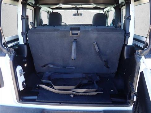 Used 2023 Jeep Wrangler Sport S image 8