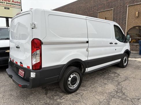 Used 2016 Ford Transit 250 130 Low Roof image 4