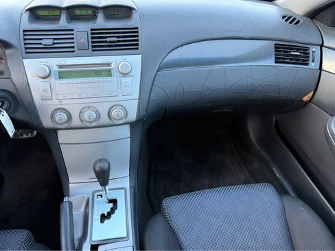 Used 2004 Toyota Solara SE Sport FWD image 10