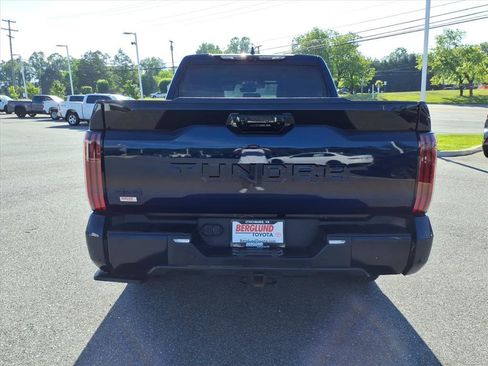 Used 2024 Toyota Tundra Platinum AWD/4WD image 11