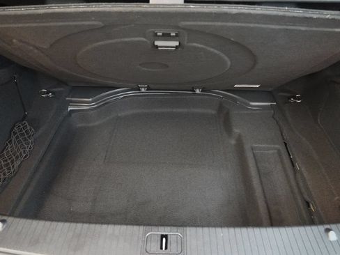 Used 2010 Mercedes-Benz E 350 Sedan image 11