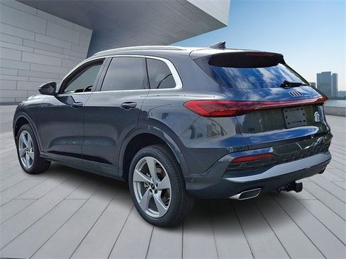 New 2025 Audi Q5 2.0T Premium Plus image 3
