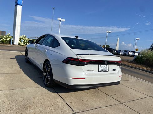 New 2026 Honda Accord Sport image 8