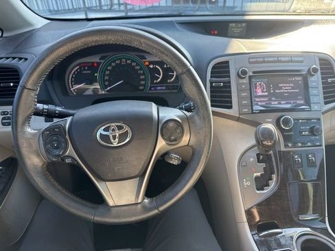 Used 2015 Toyota Venza XLE image 11