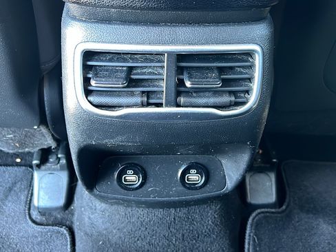 Used 2021 Hyundai Santa Fe SEL AWD/4WD image 14