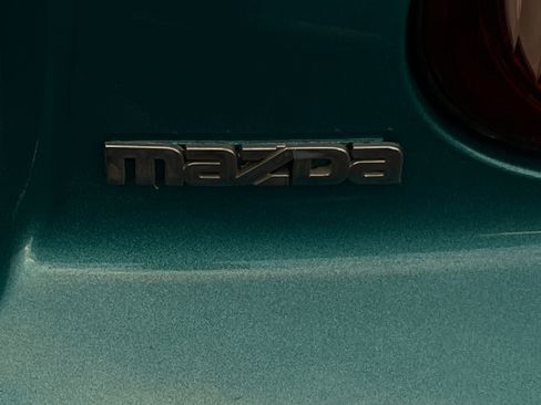 Used 2002 MAZDA MX-5 Miata LS image 83