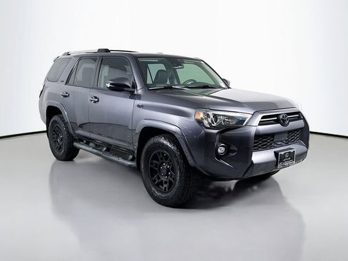 Used 2021 Toyota 4Runner SR5 Premium w/ Moonroof Package RWD image 3