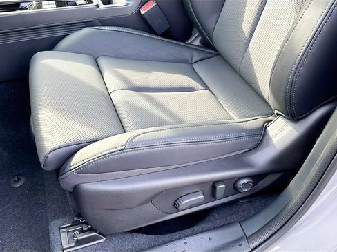 New 2026 Subaru Outback Touring XT AWD/4WD image 18