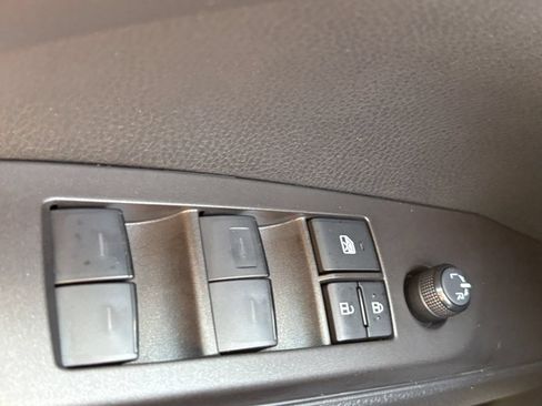 Used 2024 Toyota Camry SE FWD image 16
