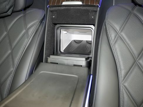 Certified 2023 Mercedes-Benz Maybach S 680 4MATIC image 40