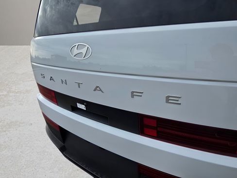 New 2026 Hyundai Santa Fe SE image 10