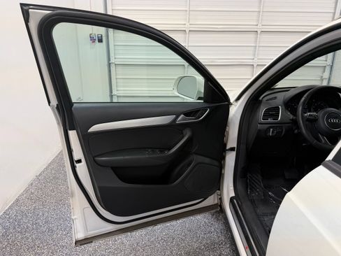 Used 2018 Audi Q3 2.0T Premium w/ Convenience Package AWD/4WD image 20