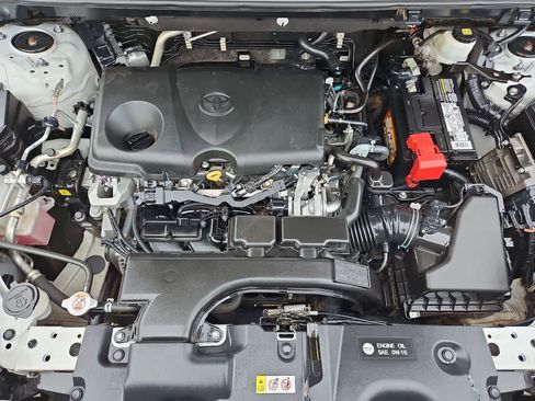 Used 2021 Toyota RAV4 XLE Premium FWD image 15