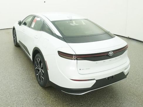 New 2026 Toyota Crown XLE image 6