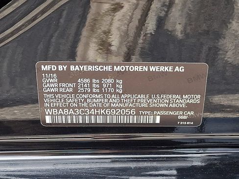 Used 2017 BMW 320i xDrive Sedan AWD/4WD image 28