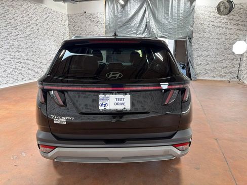 Used 2025 Hyundai Tucson SEL FWD image 6
