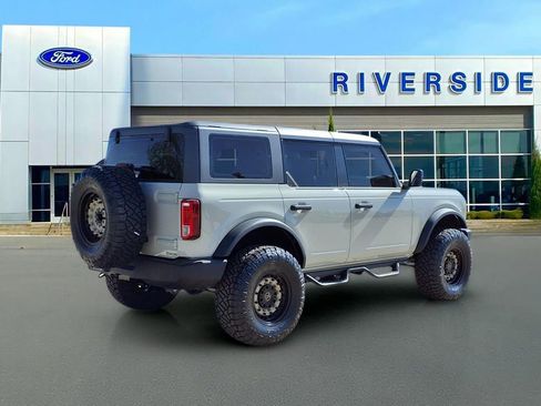 New 2025 Ford Bronco 4-Door AWD/4WD image 7
