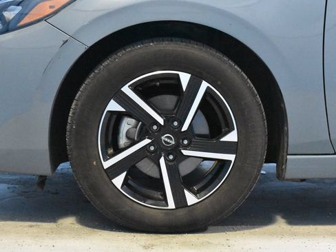 Used 2024 Nissan Sentra SV FWD image 24
