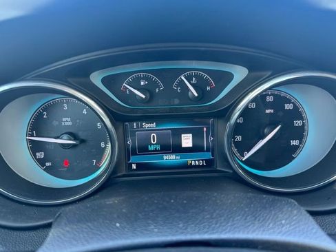 Used 2017 Buick Envision Essence AWD/4WD image 7