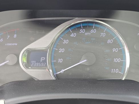Used 2012 Toyota Sienna XLE w/ Premium Pkg FWD image 29