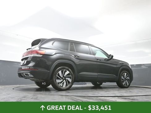 Used 2025 Volkswagen Atlas SE image 52